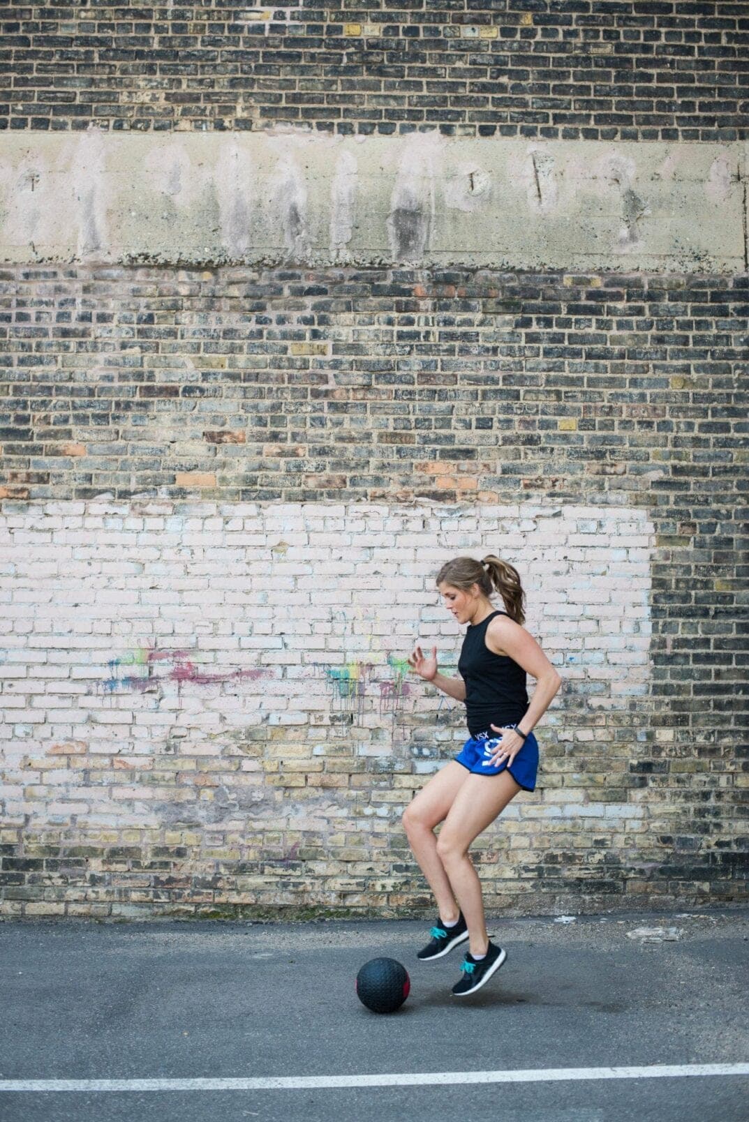 medicine ball hiit circuit | www.nourishmovelove.com
