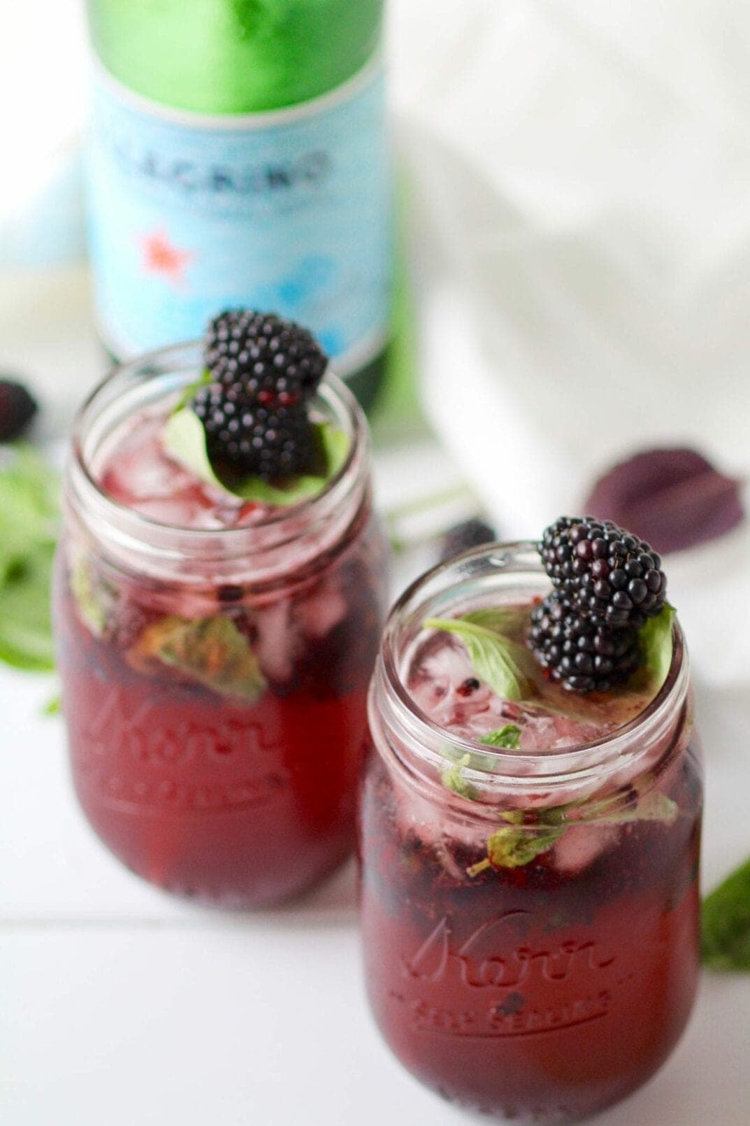 blackberry basil kombucha cocktail 