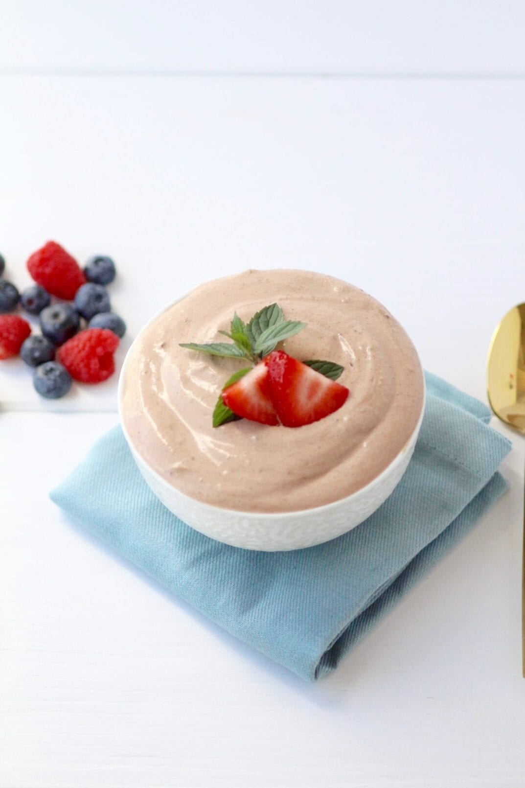 4-ingredient chocolate mousse