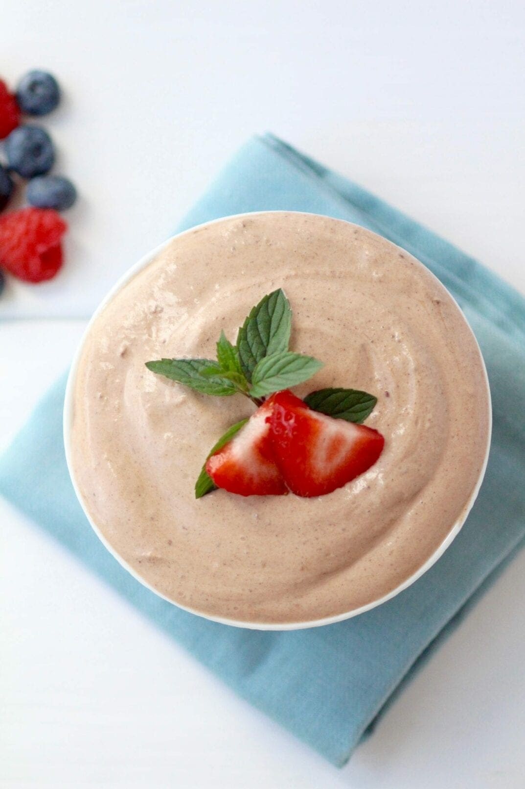 4-Ingredient Chocolate Mousse with Collagen | www.nourishmovelove.com