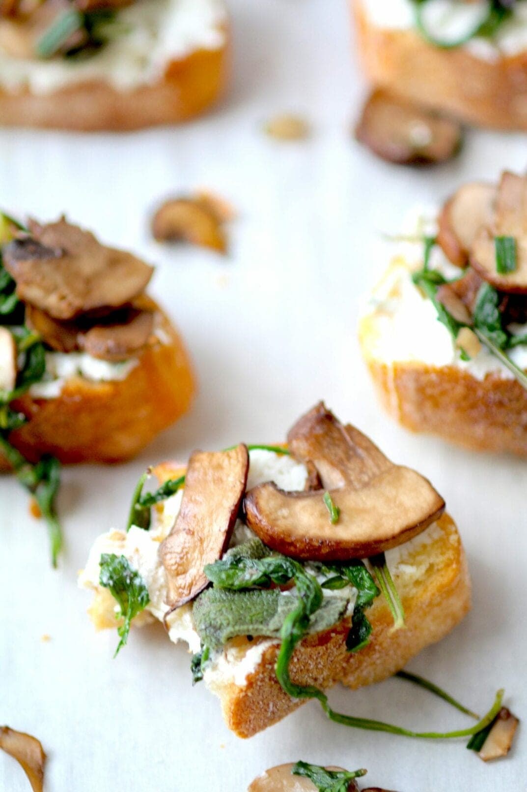 simple herb roasted mushroom + goat cheese crostini nourish move love