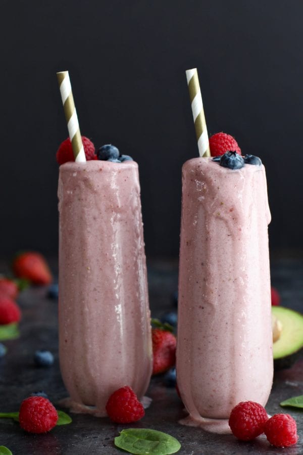 Anti-Aging Banana Berry Smoothie | 15 Low Sugar Smoothie recipes | www.nourishmovelove.com