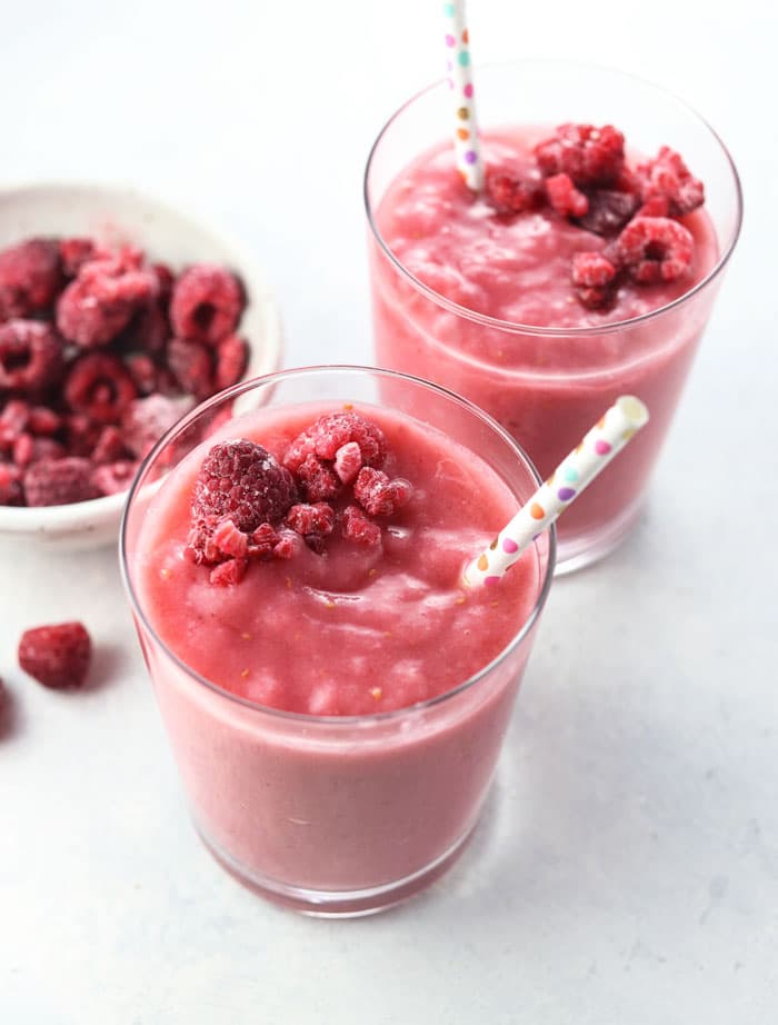 Low Sugar Raspberry Smoothie 15 | Low Sugar Smoothie recipes | www.nourishmovelove.com