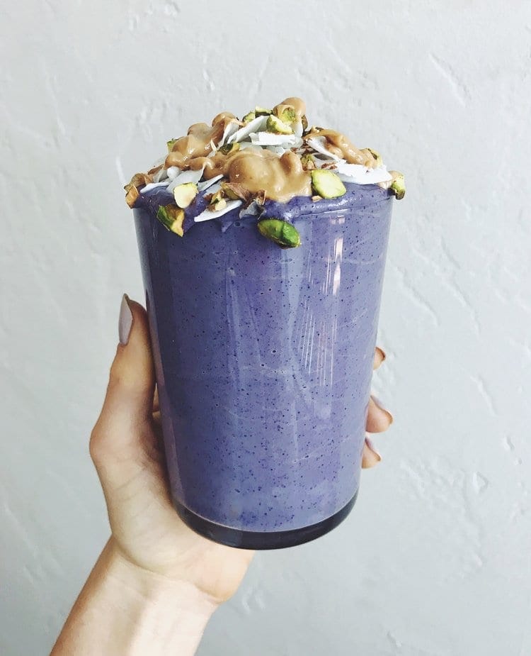 Cauliflower Blueberry Smoothie | 15 Low Sugar Smoothie recipes | www.nourishmovelove.com