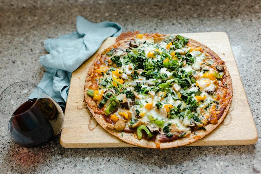 Homemade Pizza Recipe | Easy Homemade Pizza Recipe | Easy Weeknight Dinner Recipe