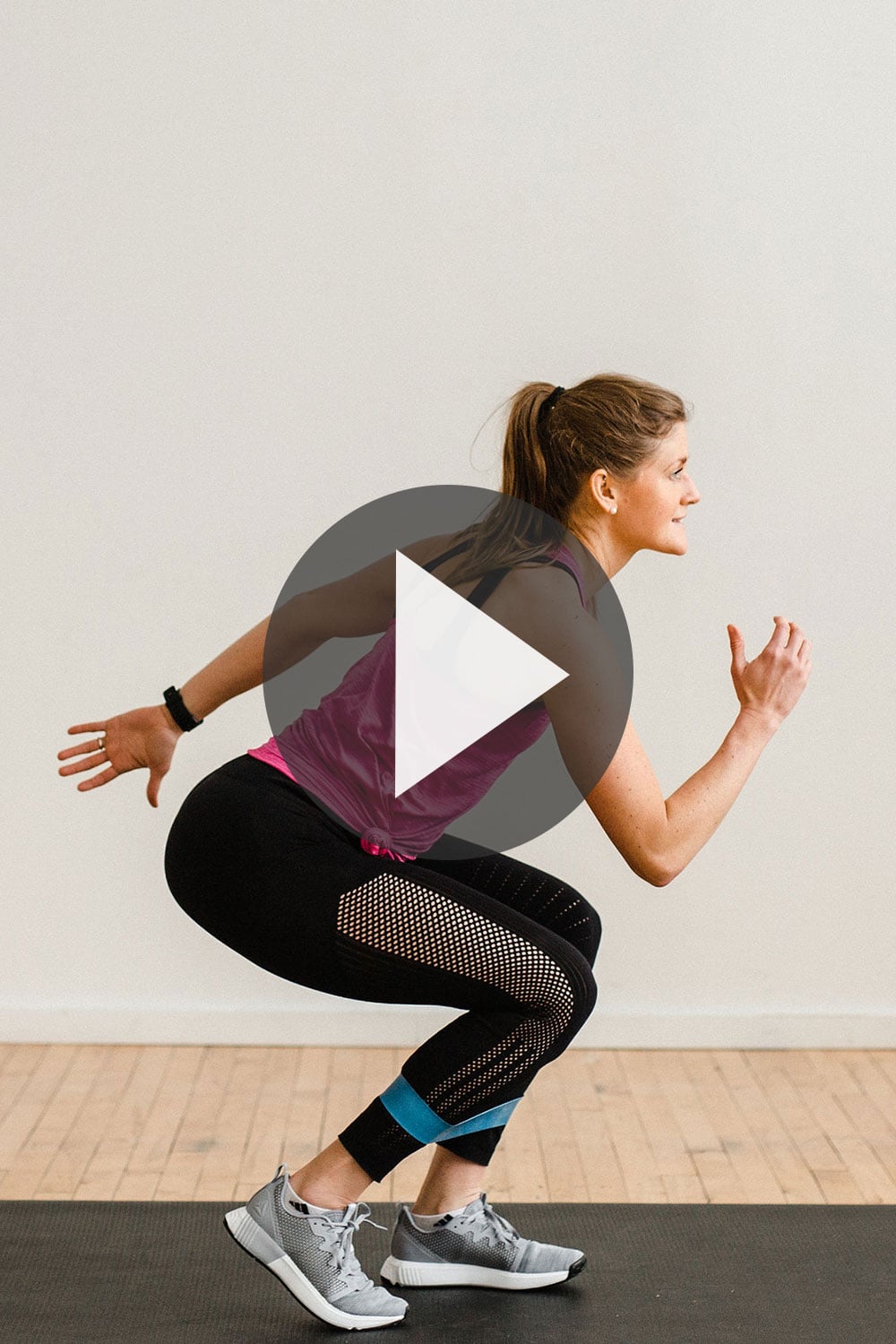 How To Workout Legs With Resistance Bands