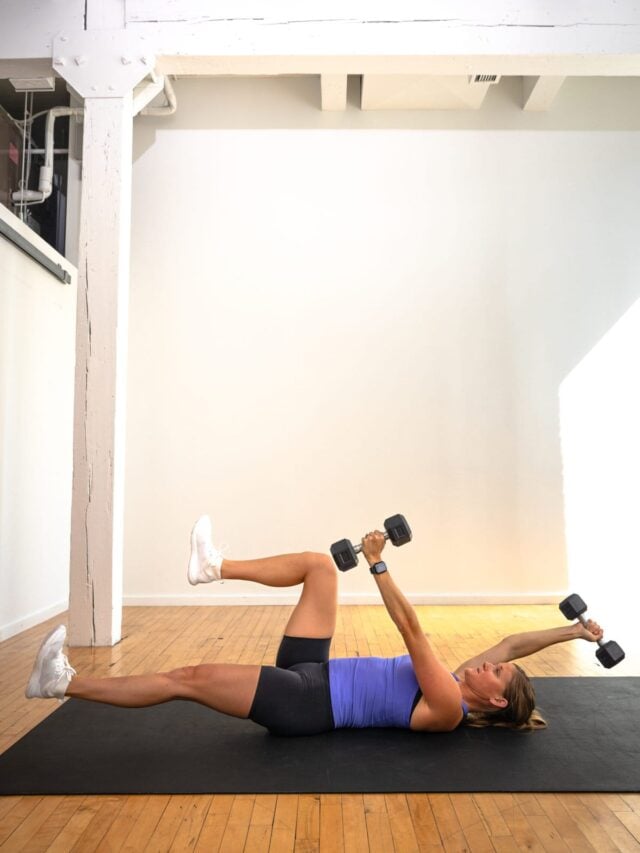 2023 Workout Trends: Dead Bug for Toned Abs!
