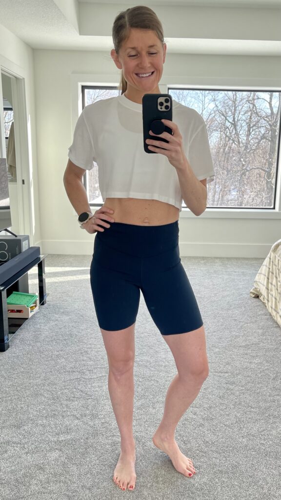 I'm 5'1 - size 6 low rise aligns. I love!! These are perfect for us  shorties : r/lululemon