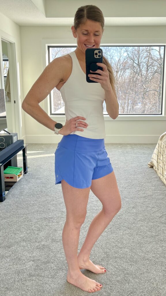 Wunder Train Contour Fit v. Regular WT Comparison (details in comments) :  r/lululemon