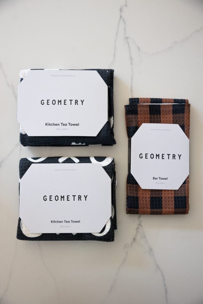 Kitchen essentials: Geometry towels. Including two kitchen tea towels and a set of bar towels. 