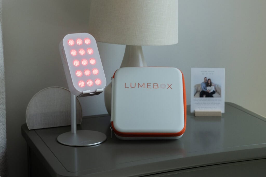 red light therapy lumebox device to help with skin, joints, soreness and recovery